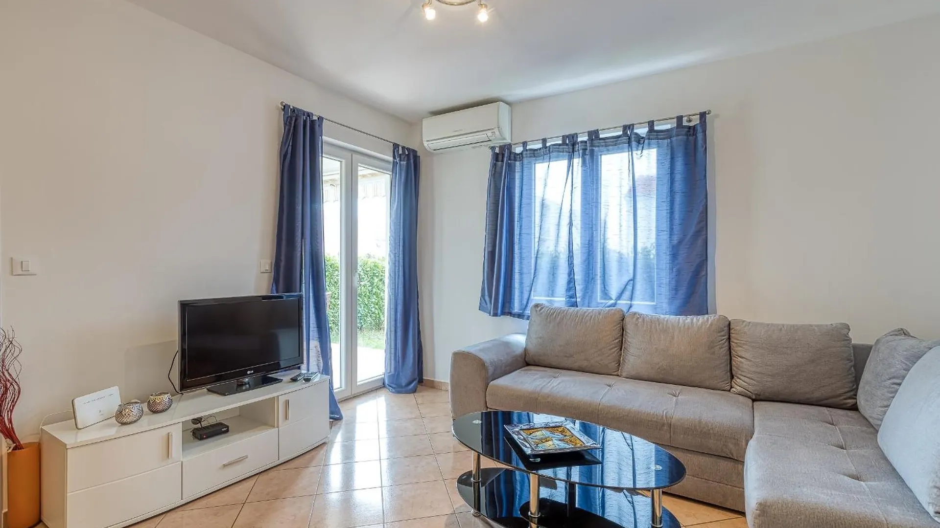 Apartment Mirjana In Karigador