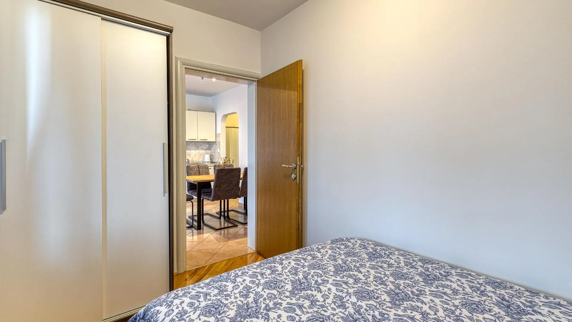 Apartment Mirjana In Karigador